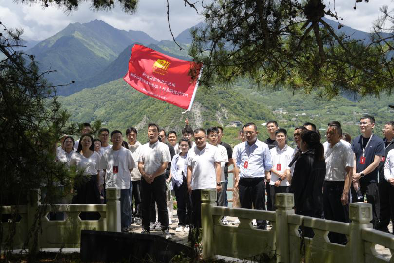 1752713915649.png 图片2.png