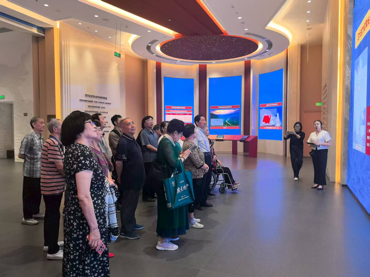 1758794593893.png 微信图片_20250925180205.png