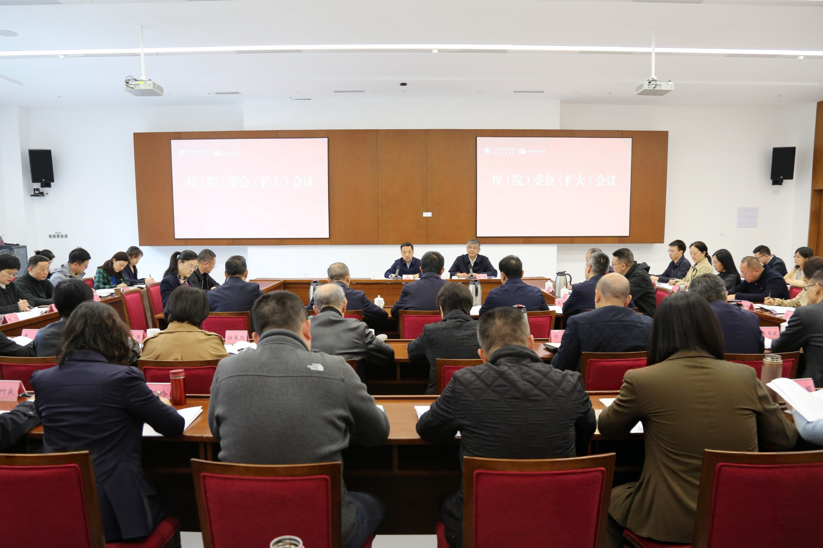 1761789056845.png 1761723736089.png